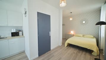 1 Schlafzimmer, Schreibtisch, Bügeleisen/Bügelbrett, WLAN