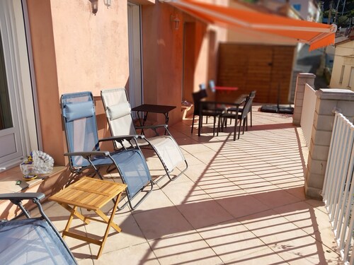 grand appartement à deux pas de la plage