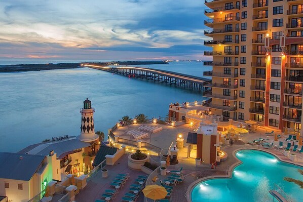 Indoor pool, outdoor pool - Situated on Destin’s pristine beaches, luxury condos offer guests a beach haven, (Destin)