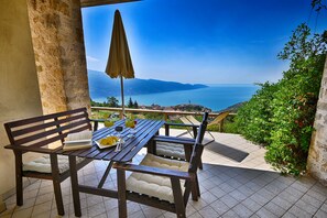 Outdoor dining - Apartment with breakfast - Only Adults (Lombardia)