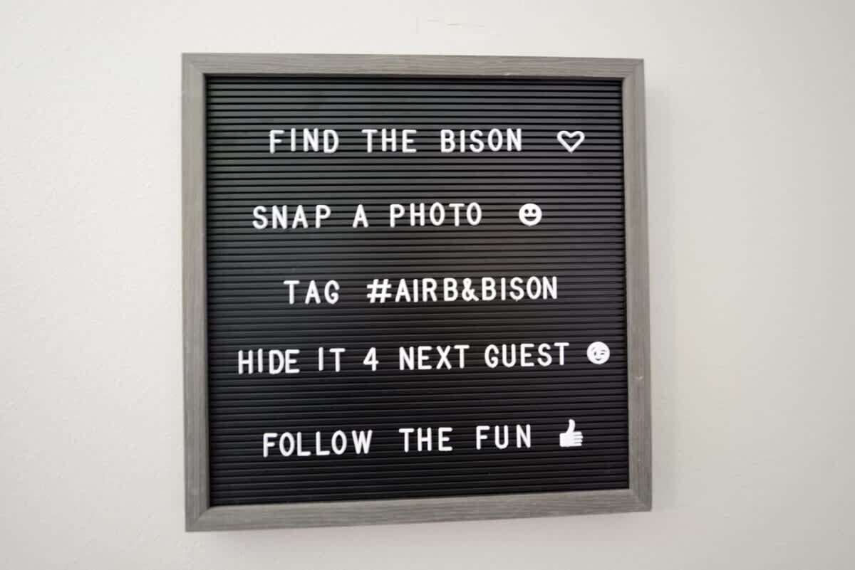 A message board with instructions for a game.