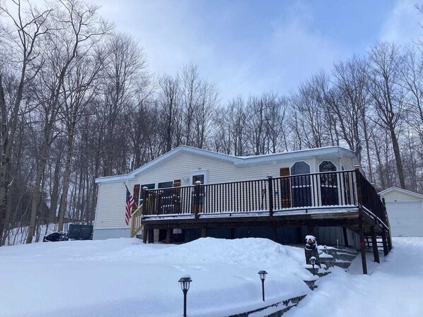 المنشأة من الخارج