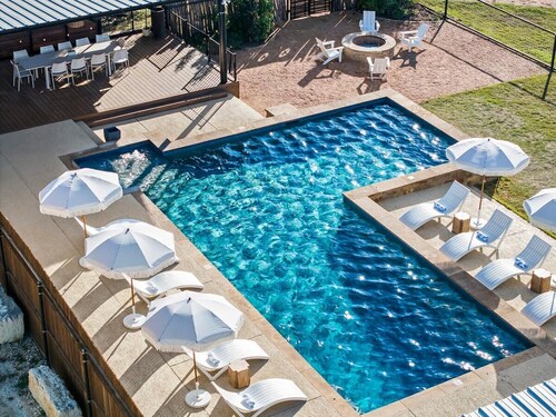 10 Bedroom | Pool | Hot tub | Pickleball | Firepit