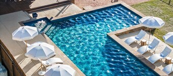 10 Bedroom | Pool | Hot tub | Pickleball | Firepit
