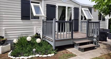 3-room mobile home in Dolus-d'Oléron - Sleeps 4 people