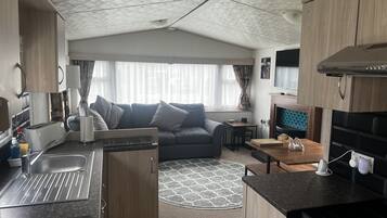 Cabin | 2 phòng ngủ, truy cập Internet không dây miễn phí, bộ trải giường