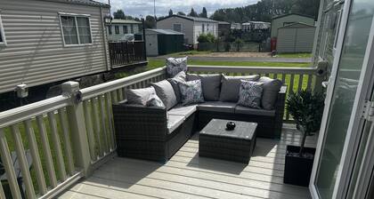 Relaxing and Quiet Holiday Cabin, Sleeps 4