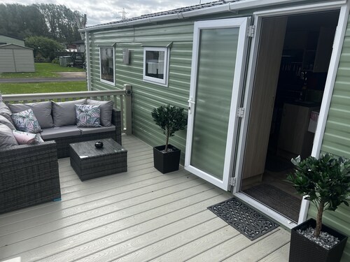 Relaxing and Quiet Holiday Cabin, Sleeps 4