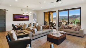 Smart TV, fireplace, offices