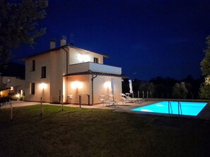 Outdoor pool - Villa (Reggello)