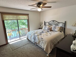 3 habitaciones, escritorio, wifi gratis y ropa de cama 