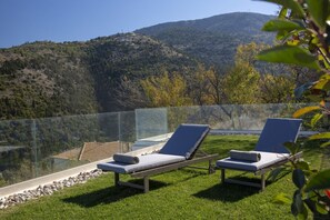 Property grounds - Luxury Villas in Lefkada with Private Swimming Pool (Lefkada)