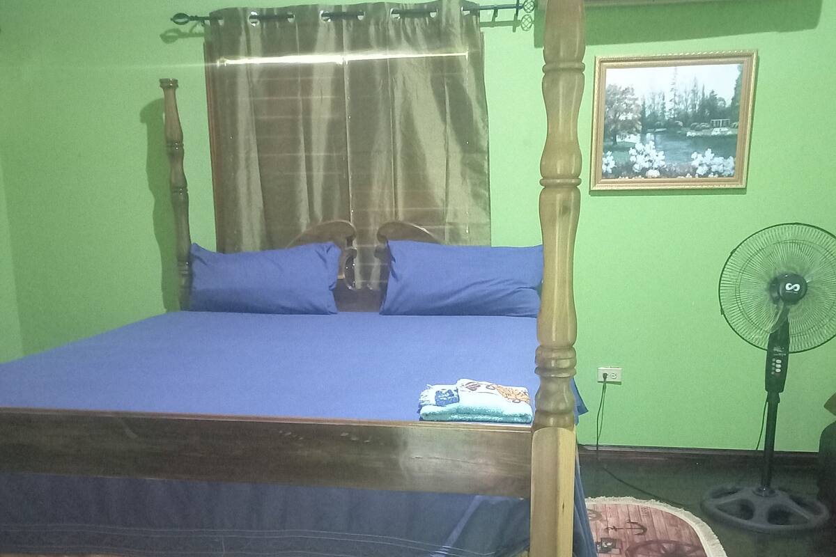 Chambre | Surmatelas, Wi-Fi gratuit, draps fournis