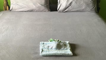 2 chambres, surmatelas, Wi-Fi gratuit, draps fournis