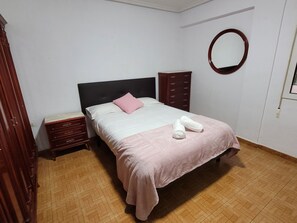 3 bedrooms, iron/ironing board, WiFi, bed sheets - Exceptional location, beach and center within walking distance (VUT.3167.AS) (Gijón)