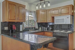 Fridge, oven, stovetop, toaster