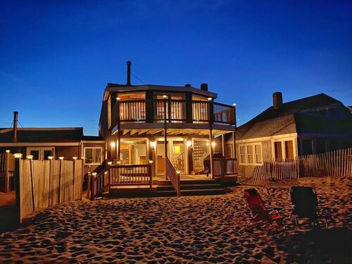 Plum Royale: Plum Is. beachfront w/stunning views