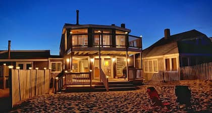 Plum Royale: Plum Is. beachfront w/stunning views