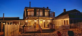 Plum Royale: Plum Is. beachfront w/stunning views