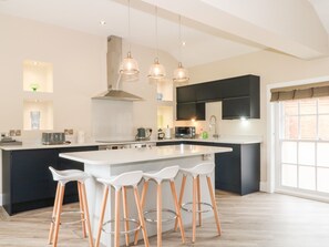 Cottage | Interior