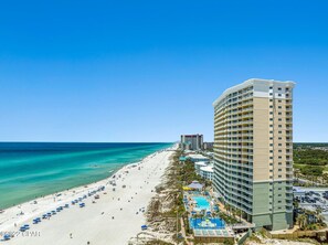 On the beach - Footsteps from the beach! Message us for SNOWBIRD rates (Panama City Beach)