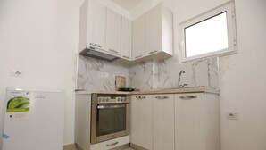 Apartment | Private kitchen - Albania Dream Holidays Accommodation (Sarandë)
