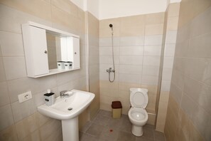 Apartment | Bathroom - Albania Dream Holidays Accommodation (Sarandë)