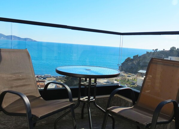 Deluxe Double Room | Living area - Hotel Guinness (Sutomore)