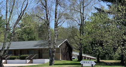 Tri Terrace Motel