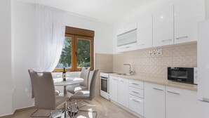 Comfort-lejlighed - havudsigt | Privat tekøkken