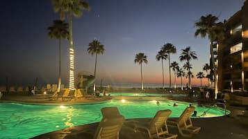 Outdoor pool, a heated pool