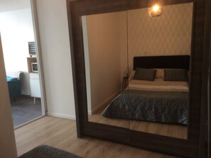 1 bedroom, Internet, bed sheets