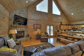 TV connectée, cheminée