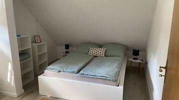 2 chambres, lit parapluie, Wi-Fi gratuit, draps fournis