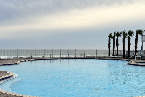 Piscine couverte, piscine extérieure