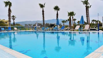 House | Pool