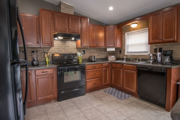 Refrigerador, microondas, horno, placa de cocina