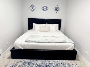 3 Schlafzimmer, Schreibtisch, Bügeleisen/Bügelbrett, kostenloses WLAN
