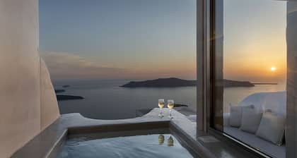 Kaleidoscope Imerovigli Suites