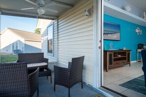 Terrace/patio - Palm Cove Home w/ Bikes, Games & Pool (Panama City Beach)