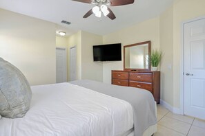7 bedrooms, iron/ironing board, travel cot, WiFi