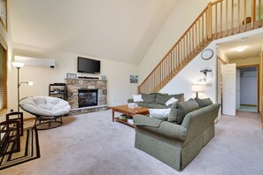 智能电视、壁炉