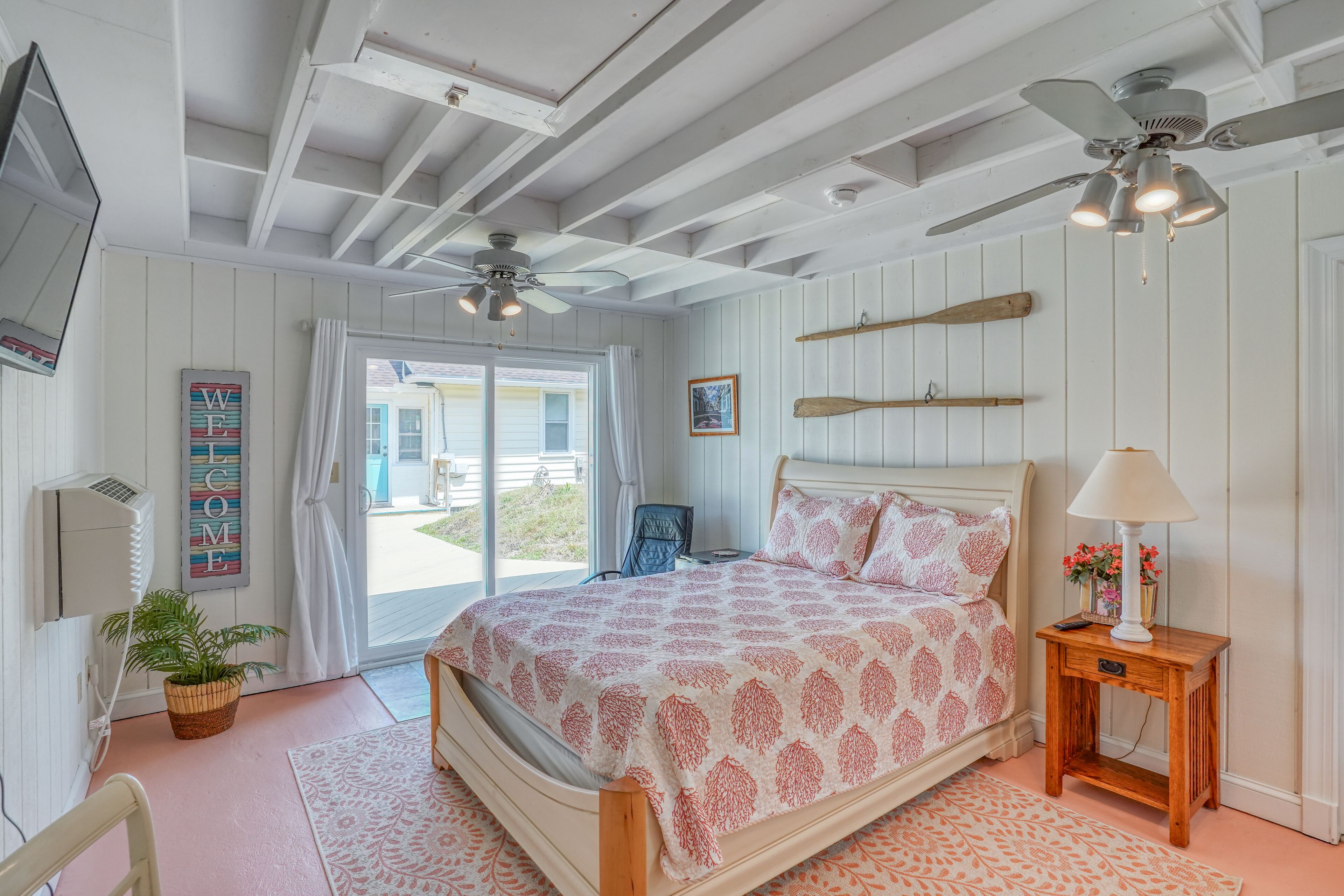 3 bedrooms, iron/ironing board, free WiFi