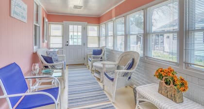 "STEPS TO SAND - Two Cottage Classic Gem Retreat"