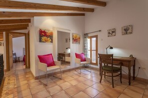 Interior - Can Pou Vell (Buger)