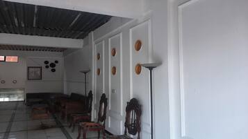 Bahagian dalam