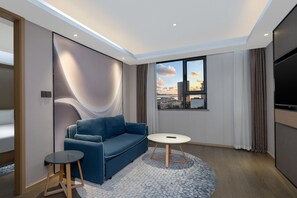 Suite, 1 soverom, sjøutsikt | Dundyner, skrivebord, blendingsgardiner og lydisolert