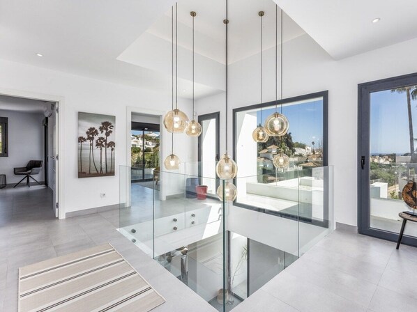 Hallway - Villa Ruby | Pool - Terrace - Garden (Sitio de Calahonda)