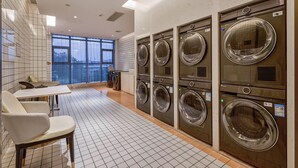 Ruang laundry