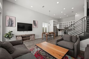 Smart TV - Family Beach Escape • Private Pool • 4BR • Sleeps 12 (South Padre Island)
